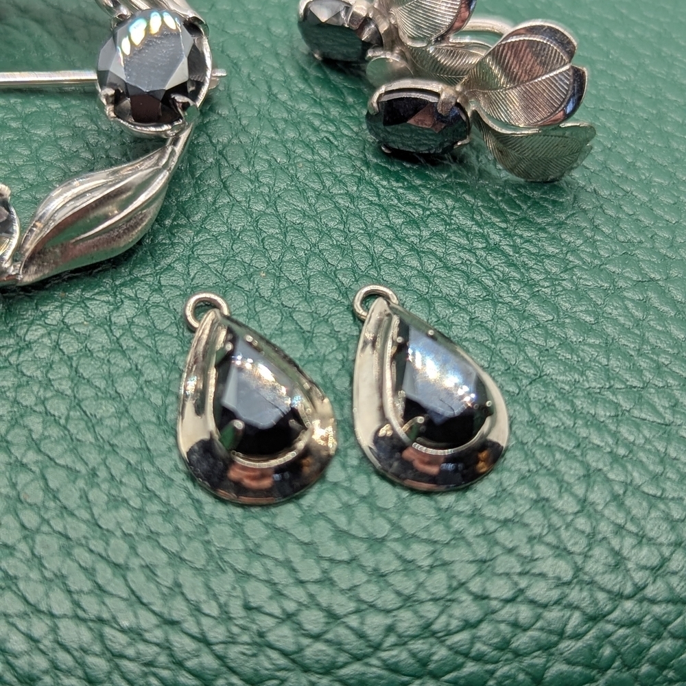 ✨ Silver Hematite Jewelry Set ❤️ - Picture 3 of 7